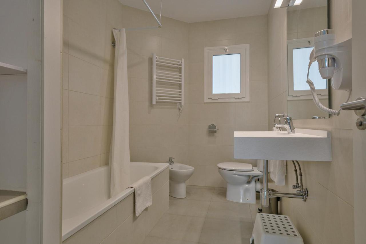 Stay Together Barcelona Apartments Екстер'єр фото