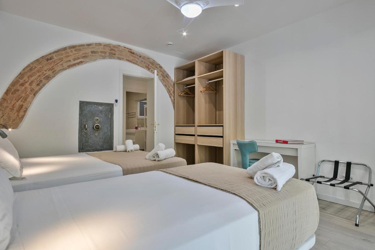 Stay Together Barcelona Apartments Екстер'єр фото