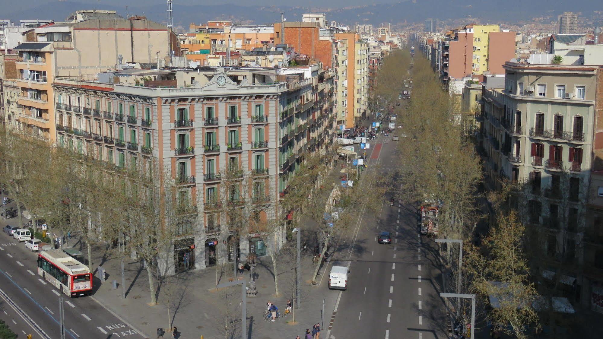 Stay Together Barcelona Apartments Екстер'єр фото