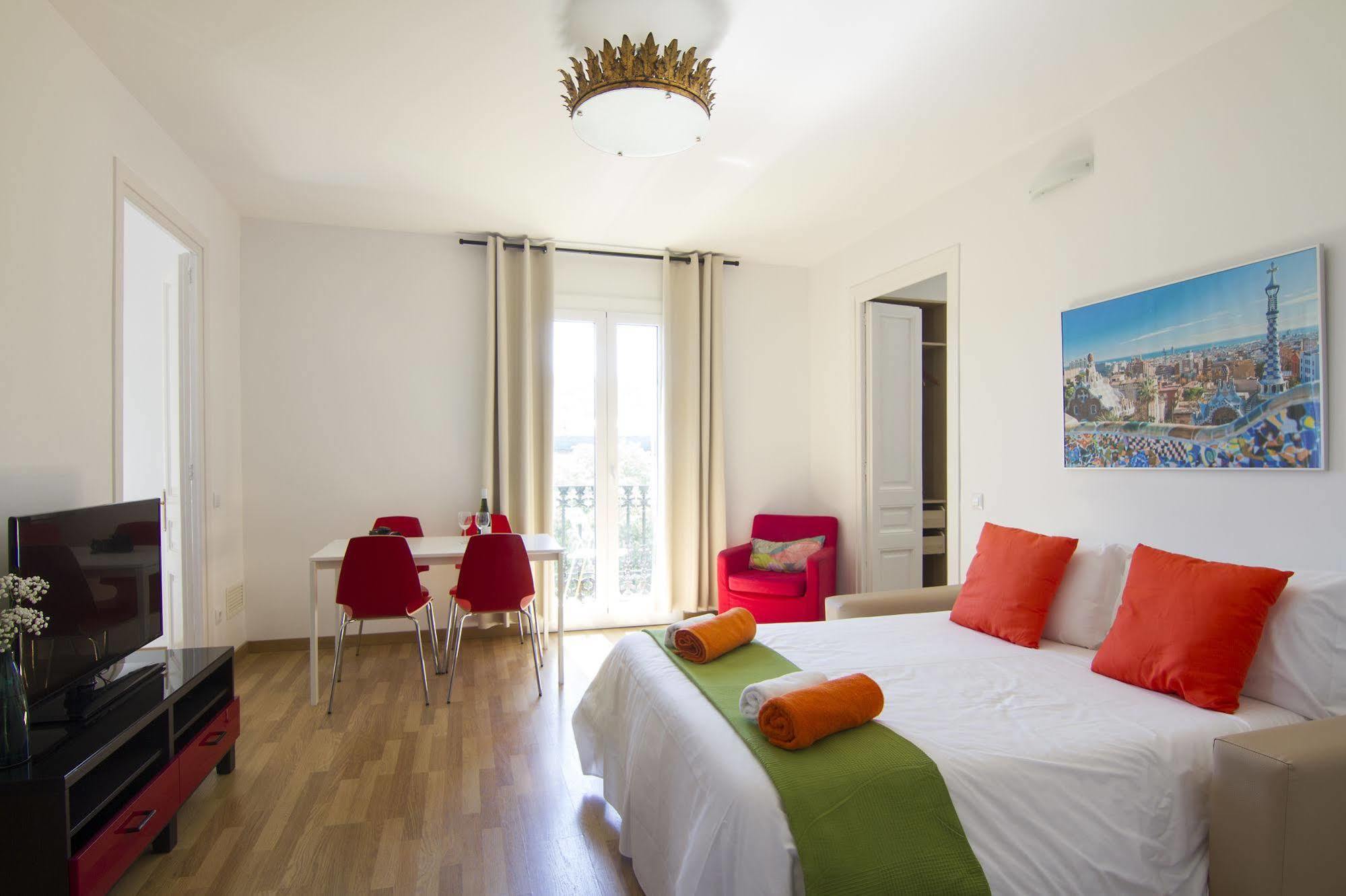 Stay Together Barcelona Apartments Екстер'єр фото