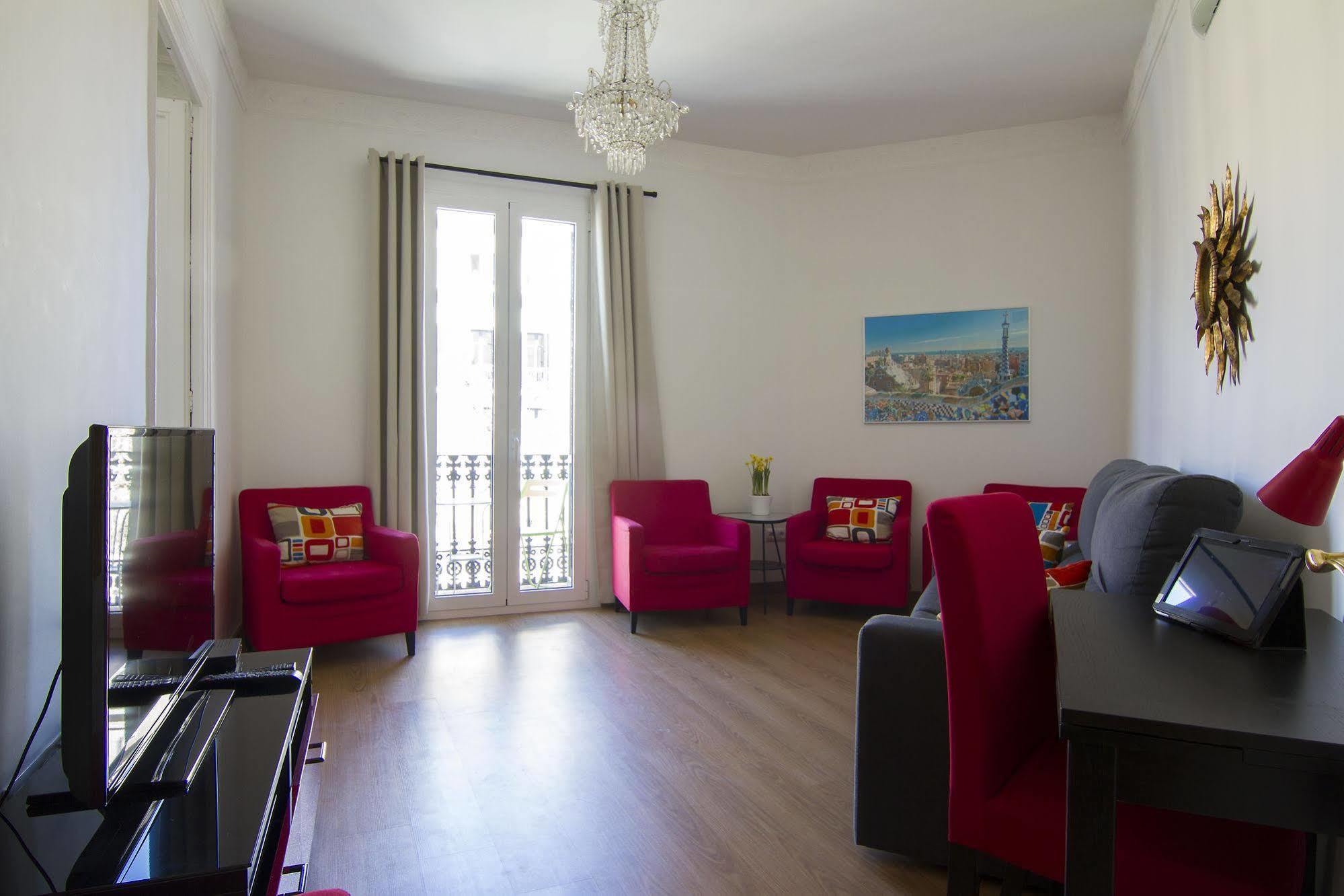 Stay Together Barcelona Apartments Екстер'єр фото